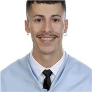 Profesor de Lengua Castellana y Literatura con amplia experiencia ofrece clases particulares desde primaria hasta Bachillerato